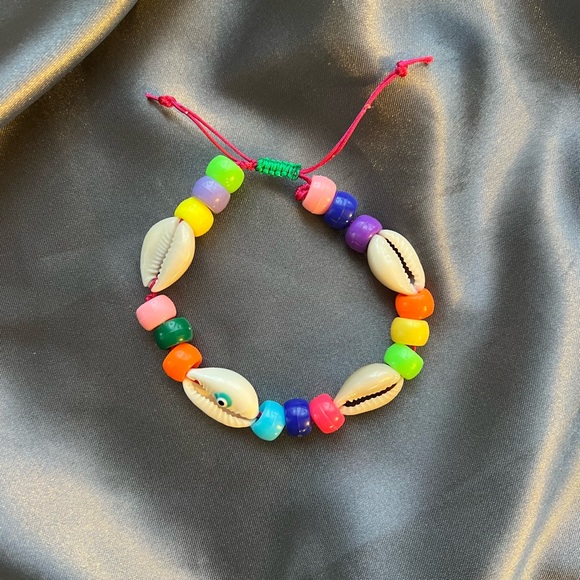 Seashell Rainbow Bracelet - Picture 1 of 5
